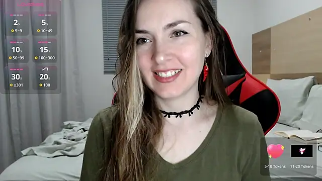 Snapshot of Naughty_Annn chatting on December 14, 2:28 am Naughty Annn online show from December 14, 2:28 am