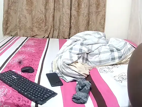 slender sweet online show from November 10, 7:35 pm