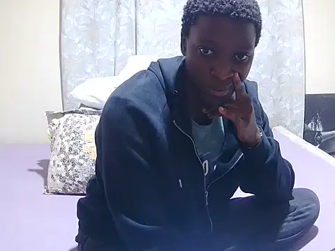 Snapshot of slender_sweet chatting on June 1, 4:20 pm slender sweet online show from June 1, 4:20 pm