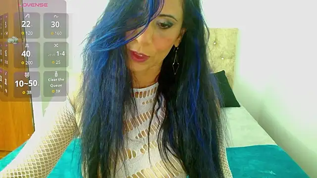 Snapshot of Alettalovee chatting on April 4, 2:36 pm Alettalovee online show from April 4, 2:36 pm