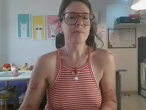 Calentandote online show from October 13, 8:31 pm