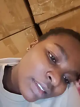 Snapshot of Yours_faithfully1 chatting on March 3, 5:41 pm Yours faithfully1 online show from March 3, 5:41 pm