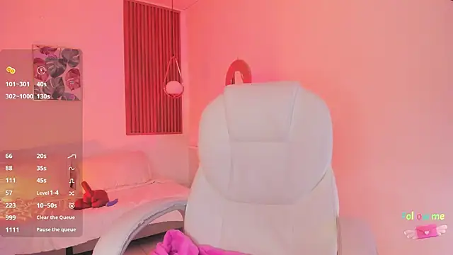 TiffanyWright online show from October 21, 11:22 am