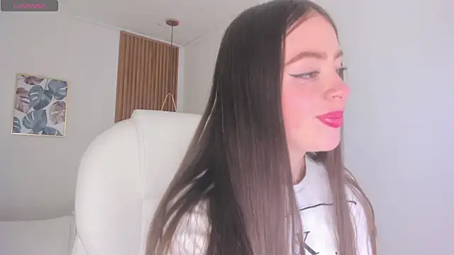 TiffanyWright online show from February 1, 1:53 pm