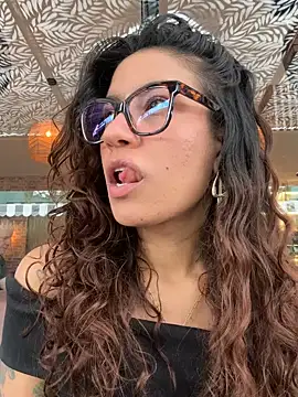 ValeriEvan online show from September 17, 8:10 pm