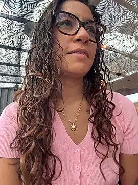 Snapshot of ValeriEvan chatting on February 18, 8:16 pm ValeriEvan online show from February 18, 8:16 pm