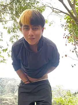 Snapshot of FlpGmz chatting on September 27, 6:02 pm FlpGmz online show from September 27, 6:02 pm