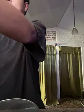 Snapshot of FlpGmz chatting on March 13, 6:14 pm FlpGmz online show from March 13, 6:14 pm