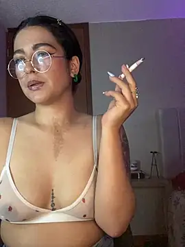 Snapshot of Cleopatracute_ chatting on December 20, 2:30 am Cleopatracute online show from December 20, 2:30 am