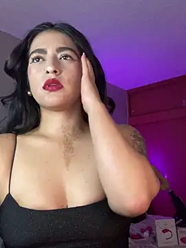 Snapshot of Cleopatracute_ chatting on January 6, 2:26 am Cleopatracute online show from January 6, 2:26 am