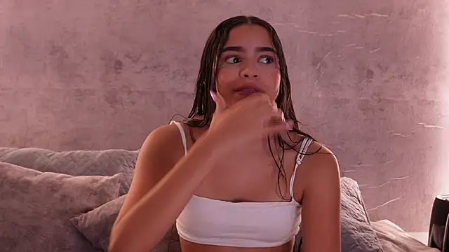 Nicky and Blake online show from February 24, 9:35 pm