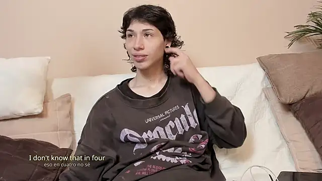 Snapshot of luck_noor7 chatting on January 16, 4:28 pm luck noor7 online show from January 16, 4:28 pm
