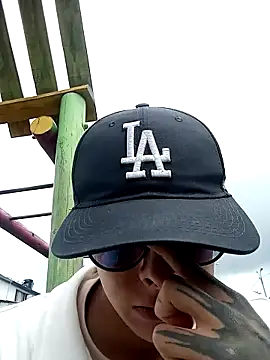 Cuervo maniaco online show from December 4, 4:49 pm