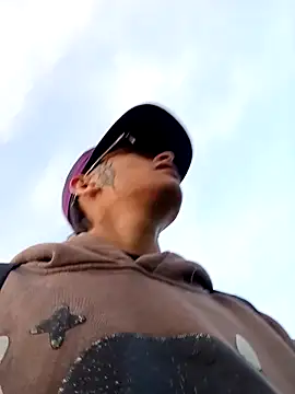 Cuervo maniaco online show from December 20, 10:43 pm