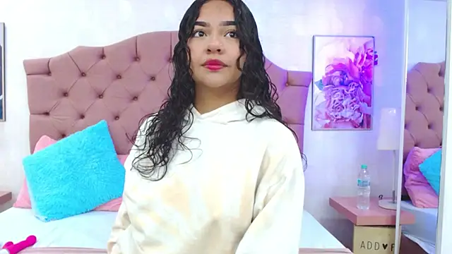 VictoriaBlakee online show from March 8, 11:58 am