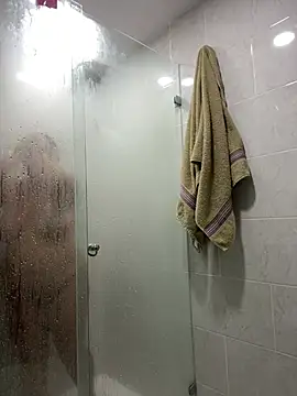 Snapshot of TatianaMonteross chatting on March 5, 3:52 pm TatianaMonteross online show from March 5, 3:52 pm