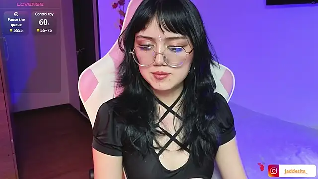 Snapshot of suzumi__ chatting on December 27, 10:16 pm suzumi online show from December 27, 10:16 pm