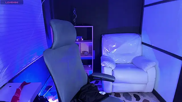 Snapshot of TifanyWhite_ chatting on February 21, 11:32 pm TifanyWhite online show from February 21, 11:32 pm