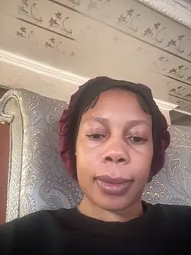 NAUGHTYSHALOTXX online show from October 9, 9:18 am