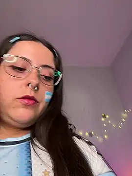 Snapshot of Mizztikaa chatting on July 12, 12:56 am Mizztikaa online show from July 12, 12:56 am