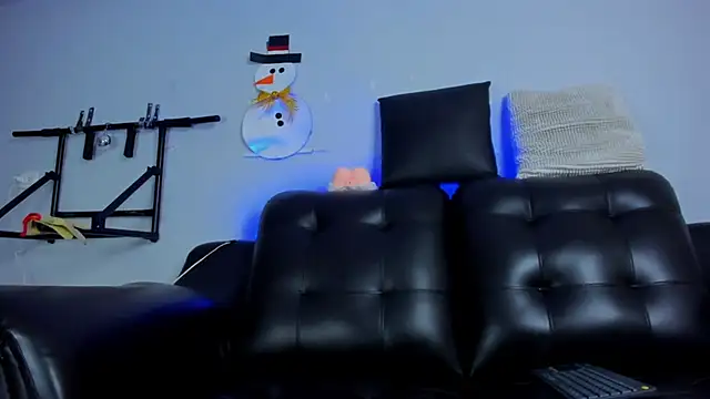 Rob saenz  online show from December 11, 2:41 am
