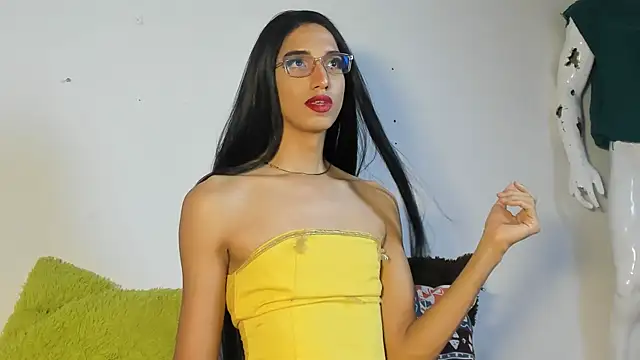 CharlotteLauren online show from September 18, 11:51 pm