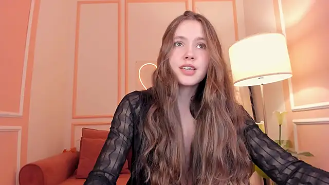 MaryannSoftt online show from October 31, 3:46 pm