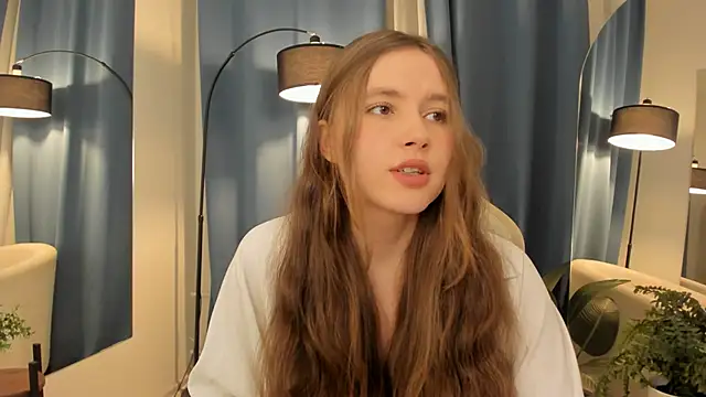 MaryannSoftt online show from December 4, 3:21 pm