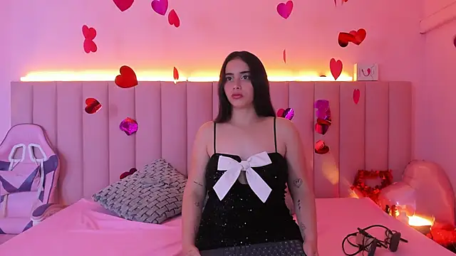 Snapshot of SophieRoyals chatting on February 14, 1:08 pm SophieRoyals online show from February 14, 1:08 pm