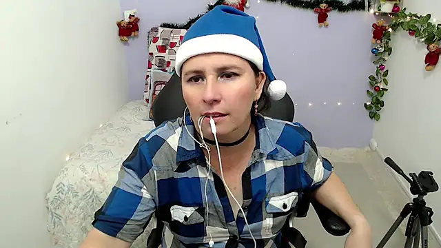victoria jones online show from December 23, 2:07 pm