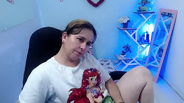 victoria jones online show from February 9, 3:38 pm