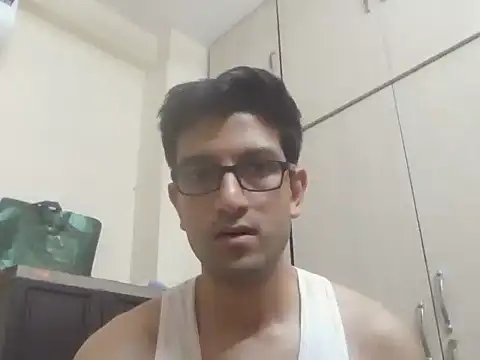 Snapshot of arjun_077 chatting on May 23, 8:51 am arjun 077 online show from May 23, 8:51 am