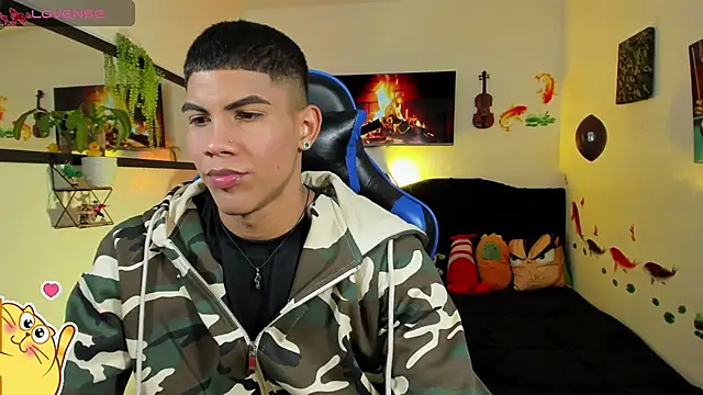 Damian latinxxx online show from May 18, 3:02 am
