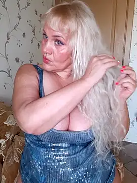 IsabellaBoni online show from September 22, 6:15 am