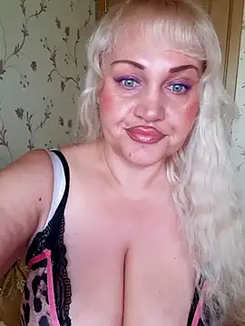 IsabellaBoni online show from October 1, 6:19 am