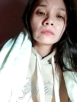 Snapshot of Cute20love20 chatting on December 15, 7:46 am Cute20love20 online show from December 15, 7:46 am