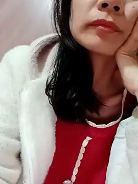 Snapshot of Cute20love20 chatting on February 2, 12:13 pm Cute20love20 online show from February 2, 12:13 pm