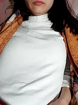 Snapshot of Cute20love20 chatting on February 4, 9:10 pm Cute20love20 online show from February 4, 9:10 pm