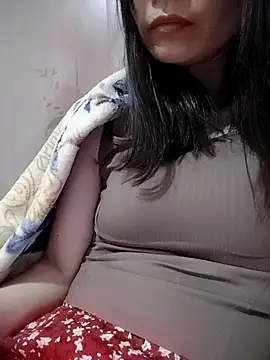 Snapshot of Cute20love20 chatting on February 23, 7:44 am Cute20love20 online show from February 23, 7:44 am