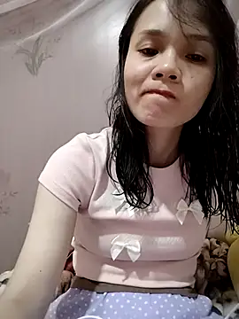 Snapshot of Cute20love20 chatting on March 2, 5:44 am Cute20love20 online show from March 2, 5:44 am