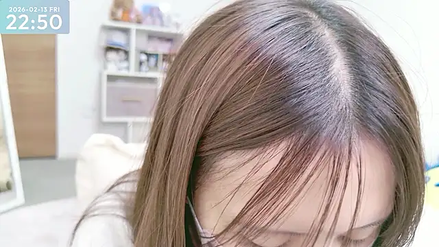 Snapshot of -SHINON- chatting on February 13, 1:51 pm -SHINON- online show from February 13, 1:51 pm