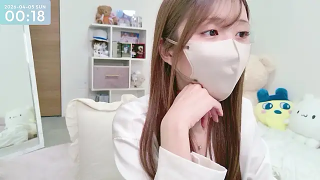 Snapshot of -SHINON- chatting on April 4, 3:20 pm -SHINON- online show from April 4, 3:20 pm