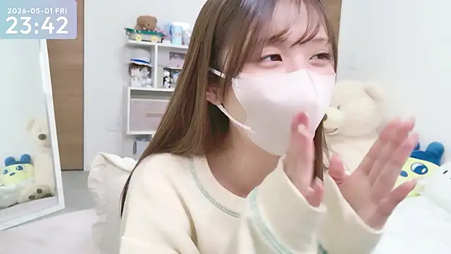 Snapshot of -SHINON- chatting on May 1, 2:43 pm -SHINON- online show from May 1, 2:43 pm