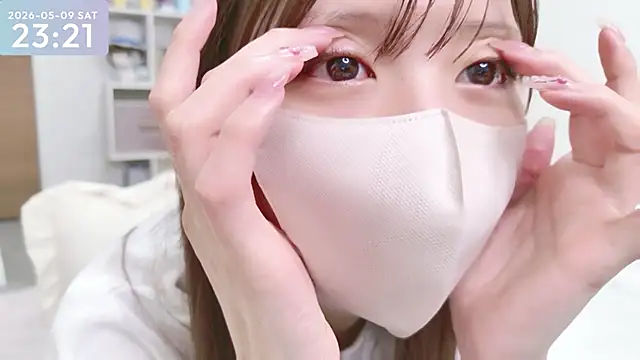 Snapshot of -SHINON- chatting on May 9, 2:22 pm -SHINON- online show from May 9, 2:22 pm