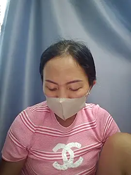 Baby-sexytits18 online show from October 2, 1:23 am