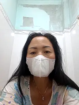 Baby-sexytits18 online show from October 27, 10:58 pm