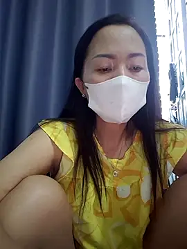 Baby-sexytits18 online show from November 25, 11:27 pm