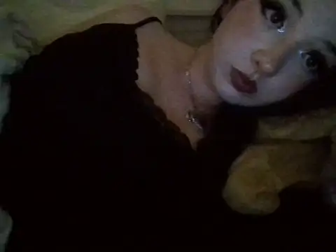 Snapshot of Cerisee04 chatting on October 7, 10:07 pm Cerisee04 online show from October 7, 10:07 pm