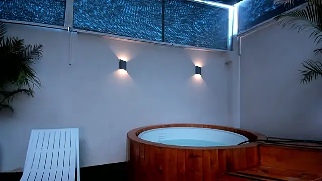 Snapshot of Ariella_Ruiz chatting on November 2, 2:08 pm Ariella Ruiz online show from November 2, 2:08 pm