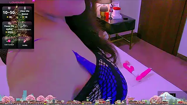 Snapshot of Rosse52 chatting on January 6, 12:37 am Rosse52 online show from January 6, 12:37 am